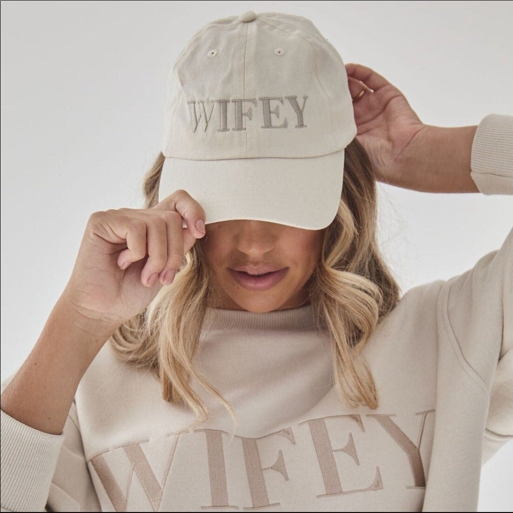 Six stories wifey hat